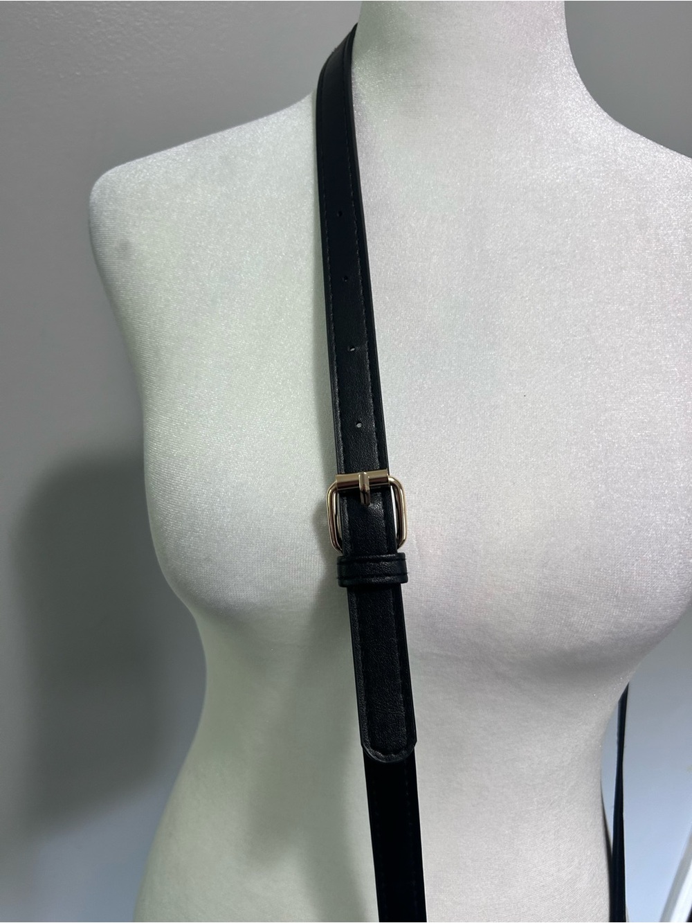 bebe Black Heart-Shaped Crossbody with Gold Hardware - Picture 5 of 8